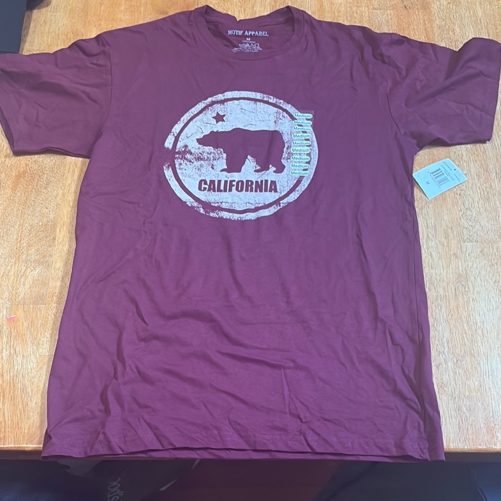 NWT CALIFORNIA T SHIRT